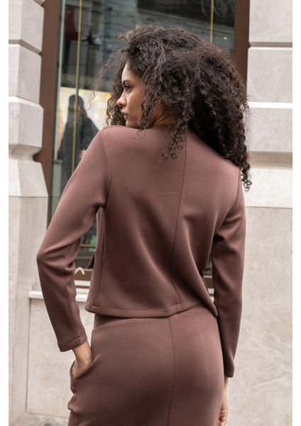 Kadın Esnek Ipeksi Modal Kumaş Geniş Sıfır Yaka Cep Kapaklı Uzun Kol Düğmeli Ceket-Kahve indirimleri