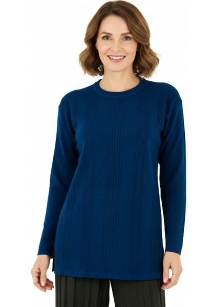 Kadın Kışlık Kendinden Motifli Yuvarlak Yaka Normal Kesim Likralı Pamuklu Kardelen Dokuma Anne Kazak