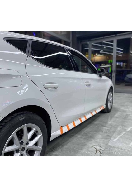 Seat Leon Mk4 Aero Yan Marşpiyel Seti Plastik 2 Adet Mat Siyah 2020 ve Üzeri fiyatları