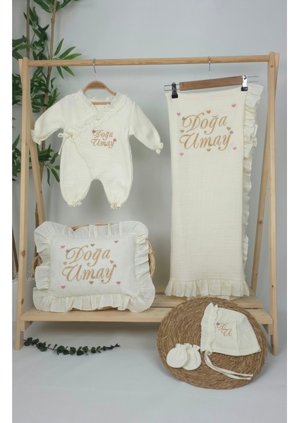 Müslin Yeni Doğan 4katlı Organik %100PAMUK Kişiye Özgü Nakışlı Hastane Çıkış Seti (Çoklu Kalp-1)