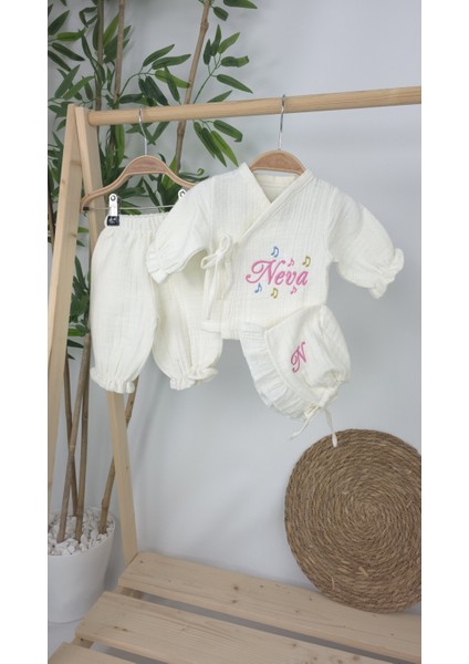 Müslin Yeni Doğan 4katlı Organik %100PAMUK Kişiye Özgü Nakışlı Hastane Çıkış Seti (Nota Model) fiyatları