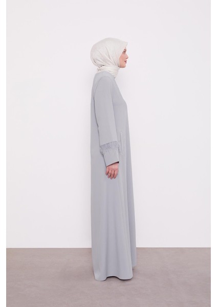 Gri Taş İşlemeli Tüy Detaylı Ferace