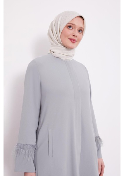 Gri Taş İşlemeli Tüy Detaylı Ferace