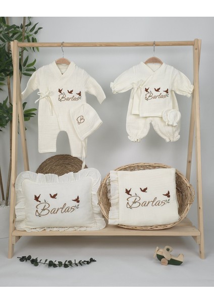 Müslin Yeni Doğan 4katlı Organik %100PAMUK Kişiye Özgü Nakışlı Hastane Çıkış Seti(3'lü Kelebk Model) fiyatları