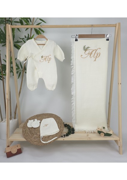Müslin Yeni Doğan 4katlı Organik %100PAMUK Kişiye Özgü Nakışlı Hastane Çıkış Seti(Iki Dallı Model-4) fiyatları
