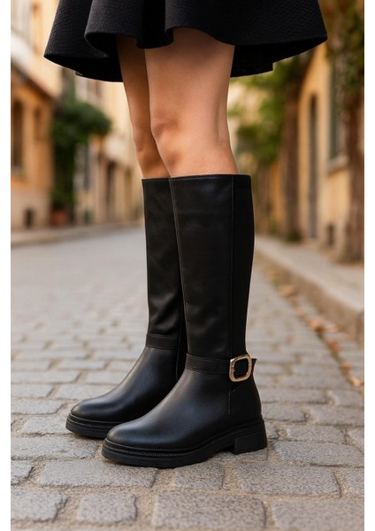 Kadın Siyah Mat Cilt Toka Detaylı Arkası Streç Çizme
