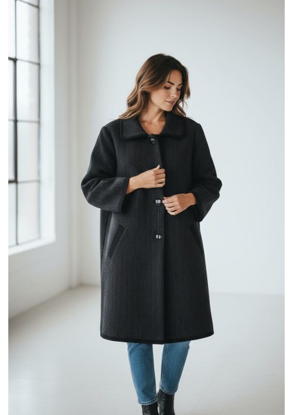 Kadın Önü Düğmeli Cepli Yakalı Kalın Triko Hırka modelleri