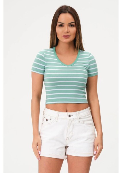 Kadın 3'lü Paket Yeşil-Pembe-Mavi Crop Tişört Pamuk V Yaka T-Shirt modelleri