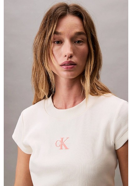 Calvın Kleın Kadın Ekru T-Shirt LV047AB802 Yc9 modelleri