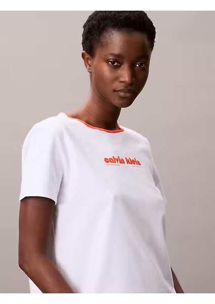 Calvın Kleın Kadın Beyaz T-Shirt LV047C821G Yaa fiyatları