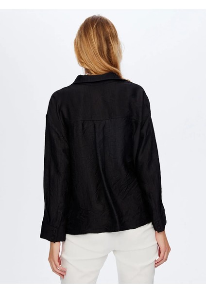 Metal Aksesuarlı Kendinden Dokulu Kadın Gömlek W26GML016 indirimleri