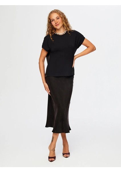 Arkası Liyoselli Dokuma Garnili Kadın T-Shirt UW26BLZ028 fiyatları