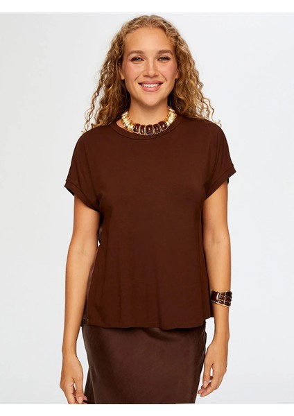 Arkası Liyoselli Dokuma Garnili Kadın T-Shirt UW26BLZ028 fiyatları