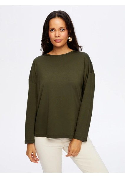 Yuvarlak Yaka Kadın Uzun Kol T-Shirt W26TSH007 modelleri