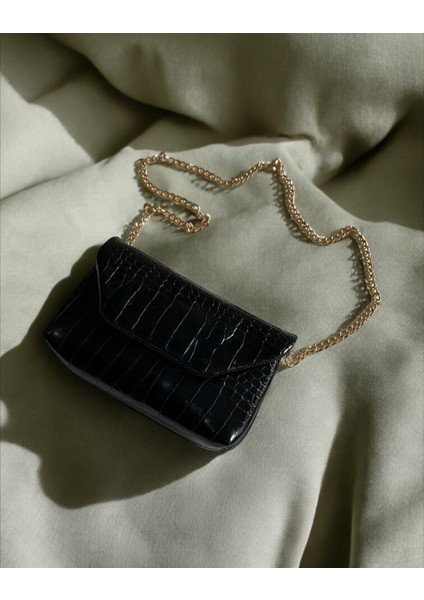 Kadın Çapraz Zincirli Omuz Çantası Özel Gün