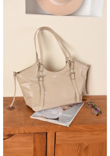 Kadın Büyük Kapasiteli Astarlı Kaliteli Derili Omuz Çantası