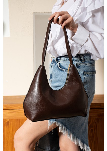 Kadın Şık Tasarımlı Baget Çanta