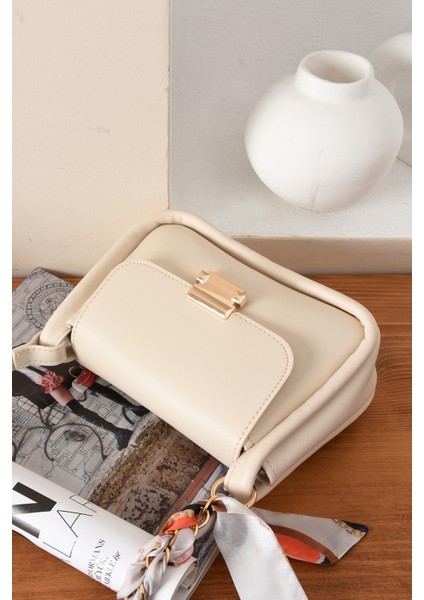 Kadın Omuz Çantası Fular Detaylı modelleri