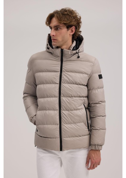 Taş Regular Fit Kapüşonlu Şişme Kışlık Mont fiyatları