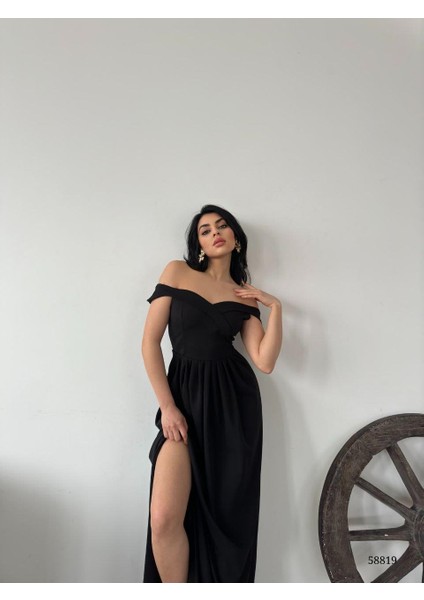 Kayık Yaka Yırtmaçlı Uzun Abiye Elbise 58819 Siyah