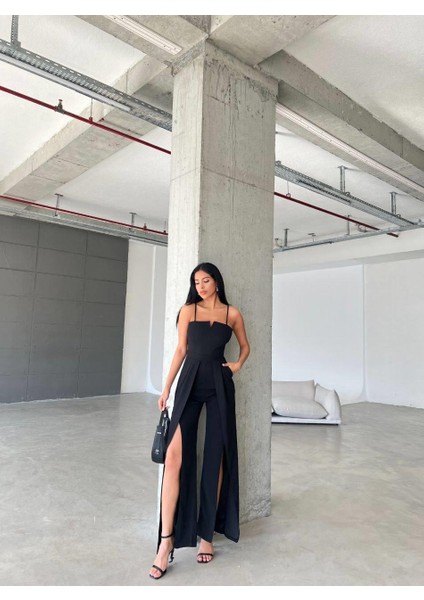 Krep Kumaş Askılı Yaka ve Yırtmaç Detaylı Tulum 582232 Siyah