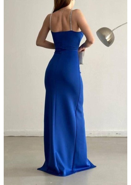 Scuba Kumaş Göğüs Dekolte ve Yırtmaç Detaylı Taş Tasarımlı Askılı Elbise Saks 582513 fırsatları