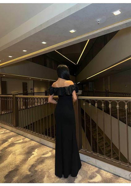 Katre Yaka Fırfırlı Yırtmaçlı Abiye 582834 Siyah modelleri