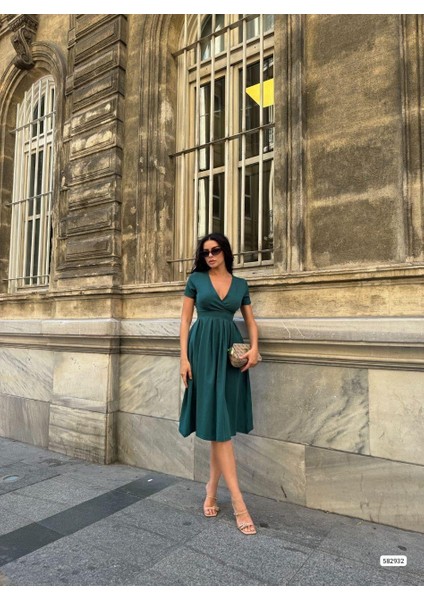 Kruvaze Yaka Midi Kloş Elbise 582932 Zumrut