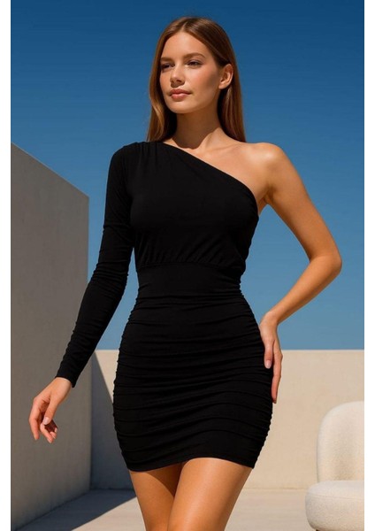 Tek Kol Büzgü Detay Sandy Kumaş Vatkalı Elbise Siyah 582695