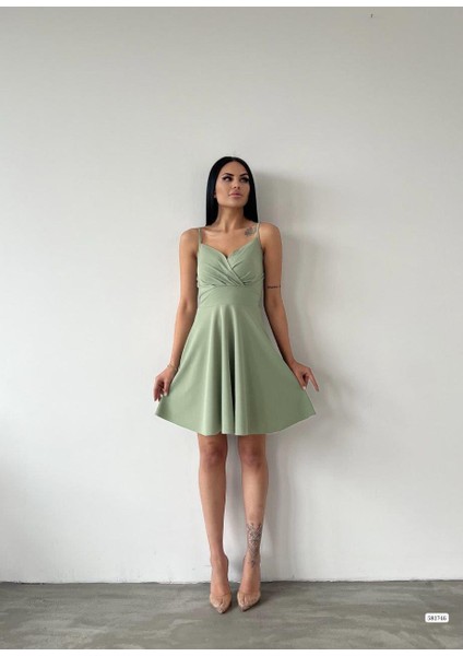 Krep Kumaş Ince Askılı Kloş Elbise 581746 Mint modelleri