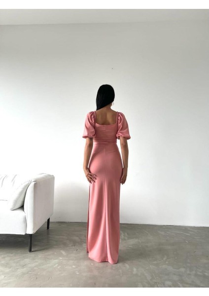 Krep Kumaş Kruvaze Yaka Balon Kol Yırtmaç Detaylı Maxi Elbise Pudra 582853 fırsatları