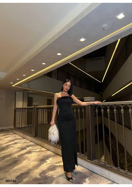 Açık Omuz Tüy Göğüs Detay Esnek Kumaş Yırtmaçlı Maxi Straplez Abiye Elbise 583152 Siyah modelleri