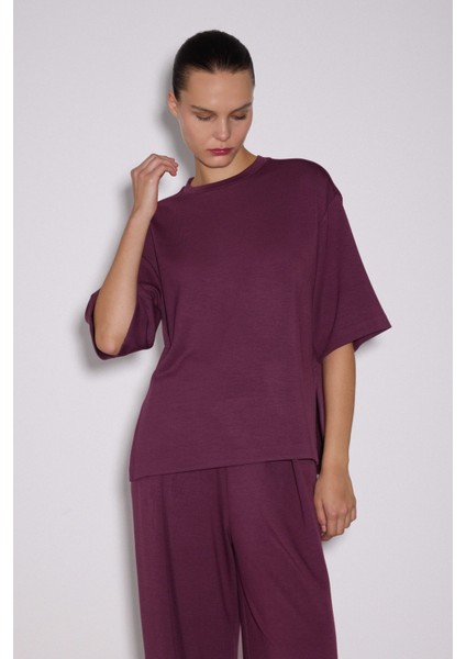 Yırtmaçlı Loose Fit Modal T-Shirt