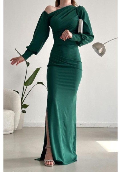 Tek Omuz Açık Detay Ithal Krep Kumaş Maxi Boy Uzun Kol Elbise Zümrüt 582307
