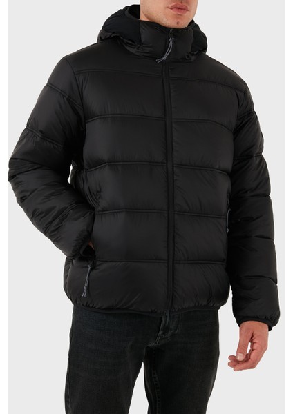 Regular Fit Kapüşonlu Kapitoneli Şişme Mont Erkek Mont DM0DM22044 Bds indirimleri