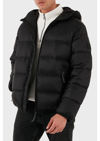 Regular Fit Kapüşonlu Kapitoneli Şişme Mont Erkek Mont DM0DM22044 Bds