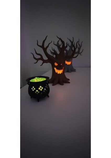 Halloween Için Özel Tasarım Konsept Alevli Ağaç Figürü