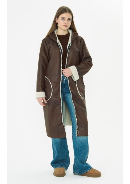 Kapüşonlu Içi Kürklü Nubuk Uzun Kaban Kahve