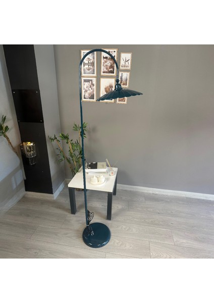 Risso Lambader Deniz Yeşili Modern Dekoratif Metal Oturma Odası Çalışma Odası