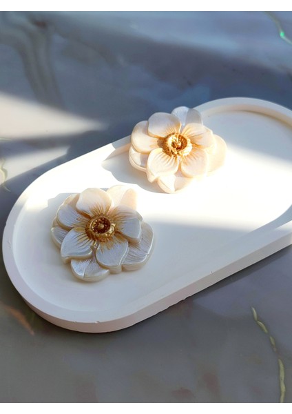 El Yapımı Büyük Inci Beyazı Lilyum Çiçek Küpe - Şık ve Özgün modelleri