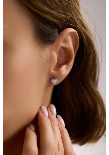 925 Ayar Gümüş Rodyum Kaplama Beyaz Taşlı Kalp Model Küpe modelleri