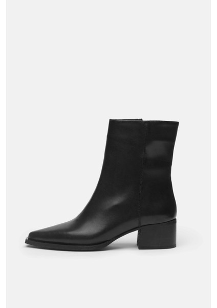 Lana Siyah Renk Bilekte Bot