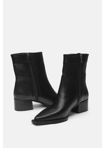 Lana Siyah Renk Bilekte Bot modelleri