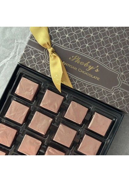 Çıtır Kadayıflı Antep Fıstığı Dolgulu Sütlü 16X20GR Sargılı Kare Çikolata 320GR (Dubai Çikolatası)