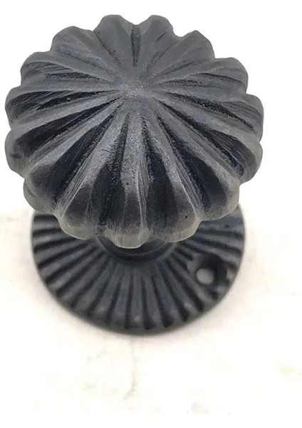 Antika Tarz Dekoratif Pirinç Açarlı Kapı Babası - 50MM, Oksit