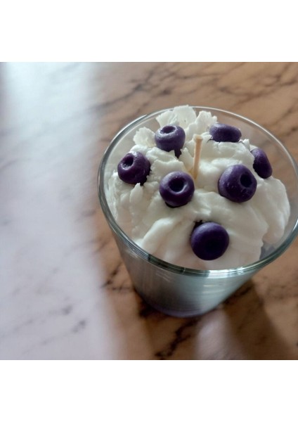 Kremalı Yabanmersini Bardak Mum