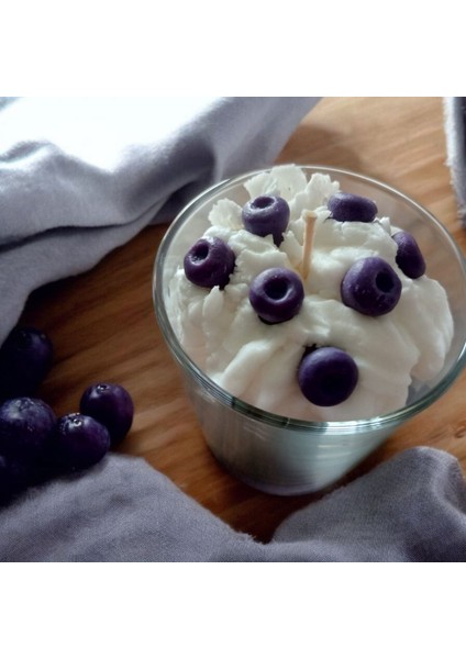 Kremalı Yabanmersini Bardak Mum