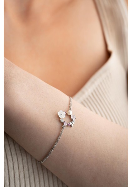 925 Ayar Gümüş Rodyum Kaplama Manolya Çiçeği Model Bahar Çiçeği Bileklik