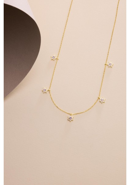 925 Ayar Gümüş Gold Kaplama Mor Taşlı Minimal Çiçek Şans Kolye
