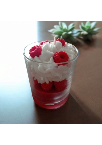 Kremalı Ahududu Kokulu Mum